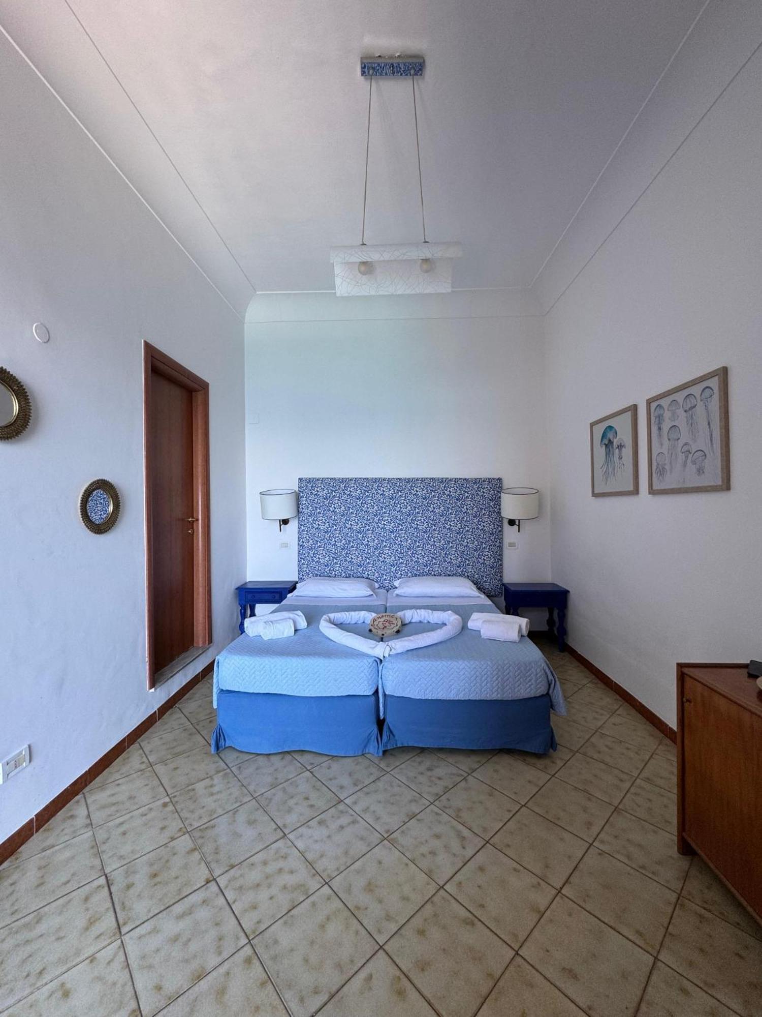 Hotel Belvedere E Tre Re كابري المظهر الخارجي الصورة