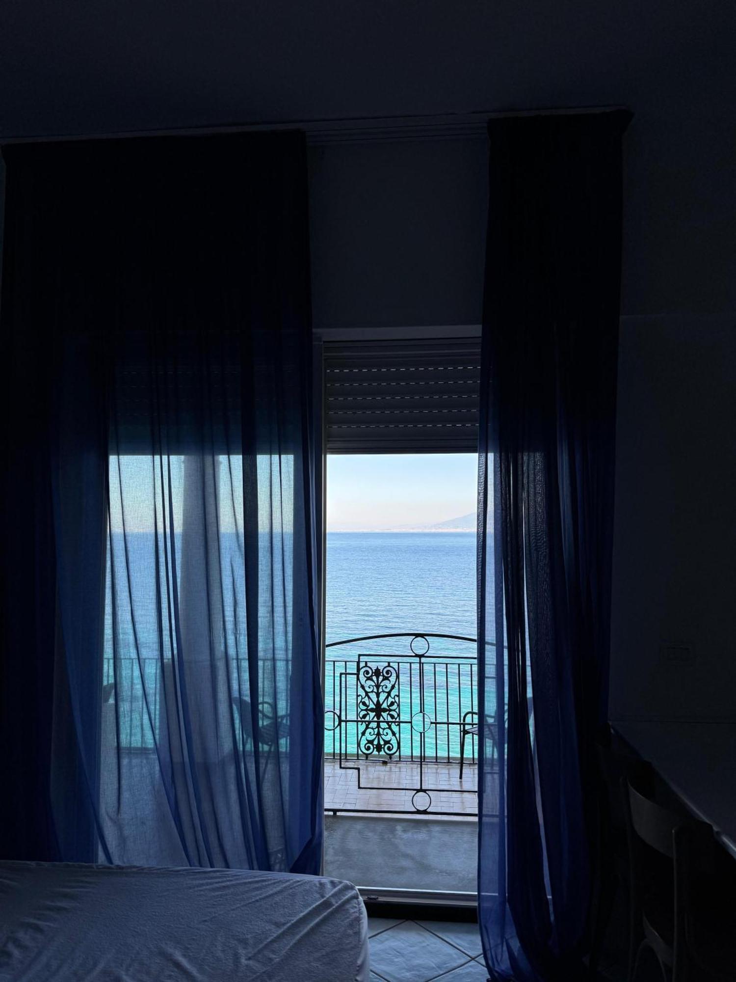 Hotel Belvedere E Tre Re كابري المظهر الخارجي الصورة