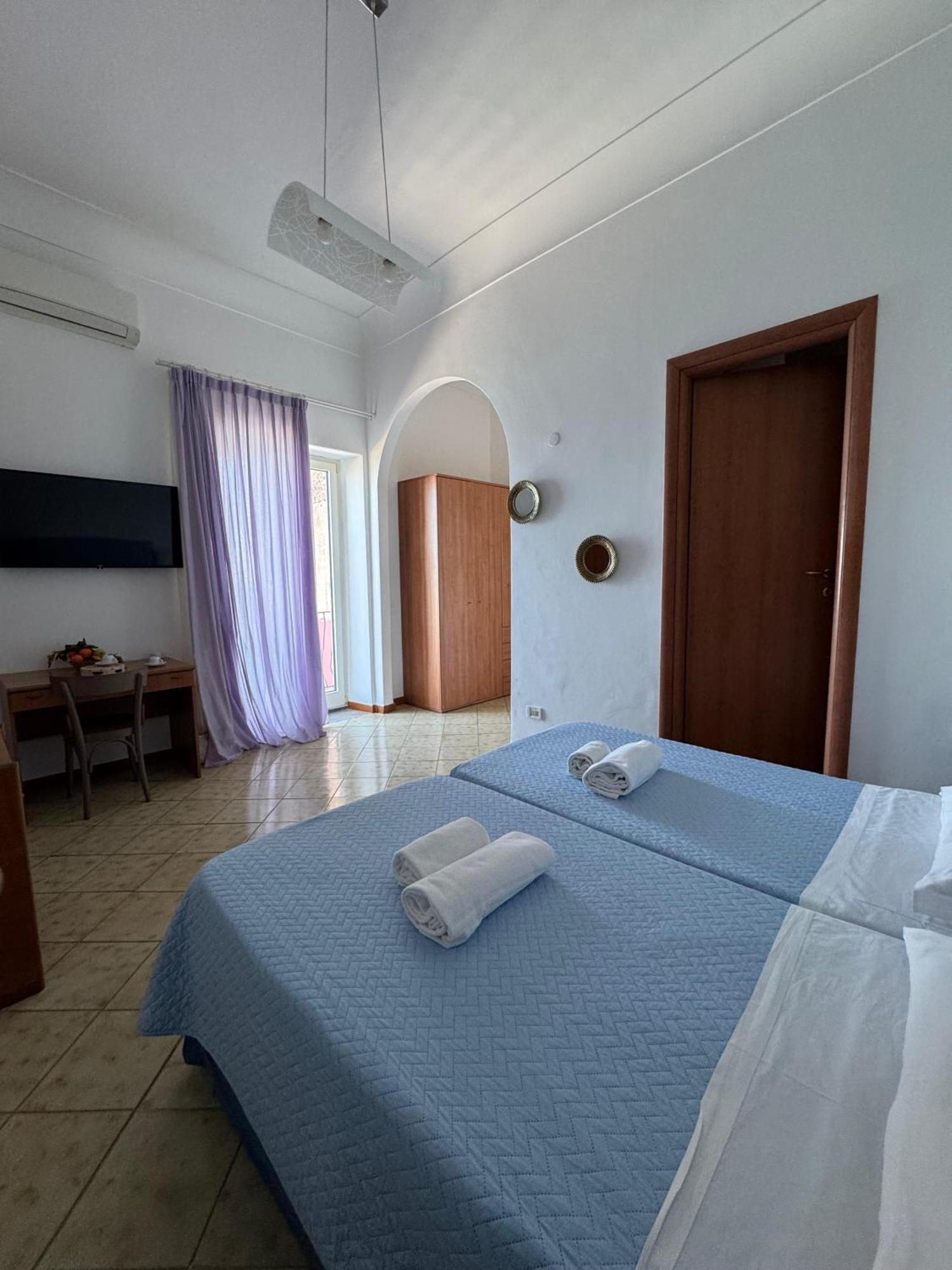Hotel Belvedere E Tre Re كابري المظهر الخارجي الصورة