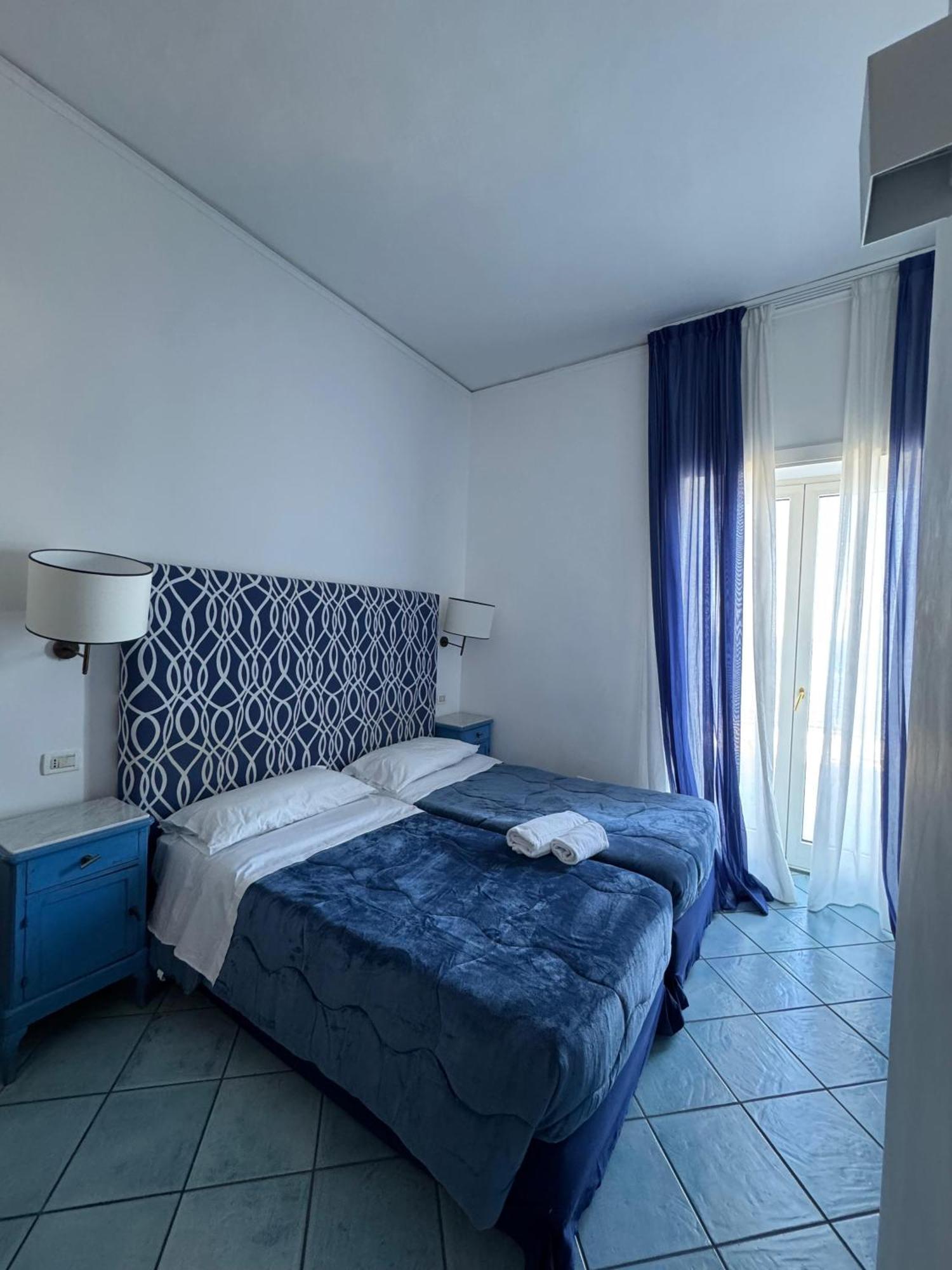 Hotel Belvedere E Tre Re كابري المظهر الخارجي الصورة